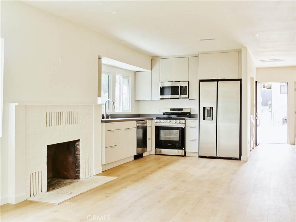 3743 Locke Avenue - Photo 1