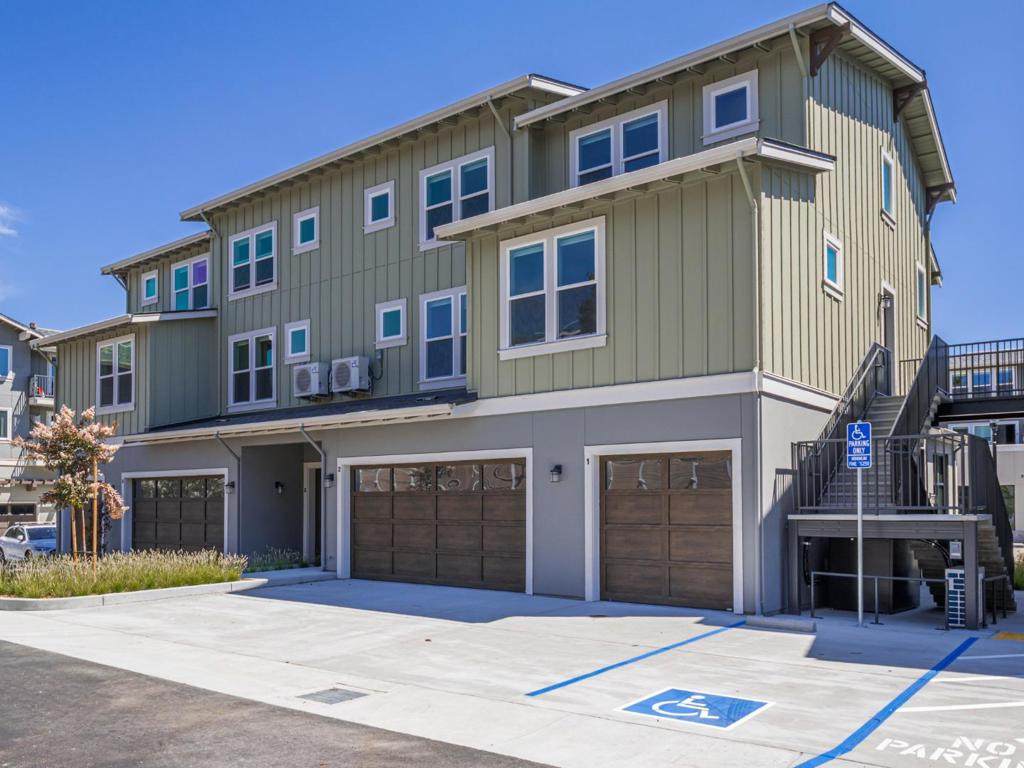 https://bt-photos.global.ssl.fastly.net/socal/orig_boomver_1_445235627-2.jpg