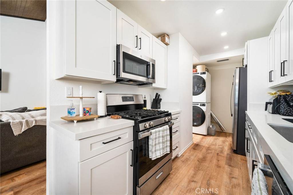 1342 8th Street - Photo 1