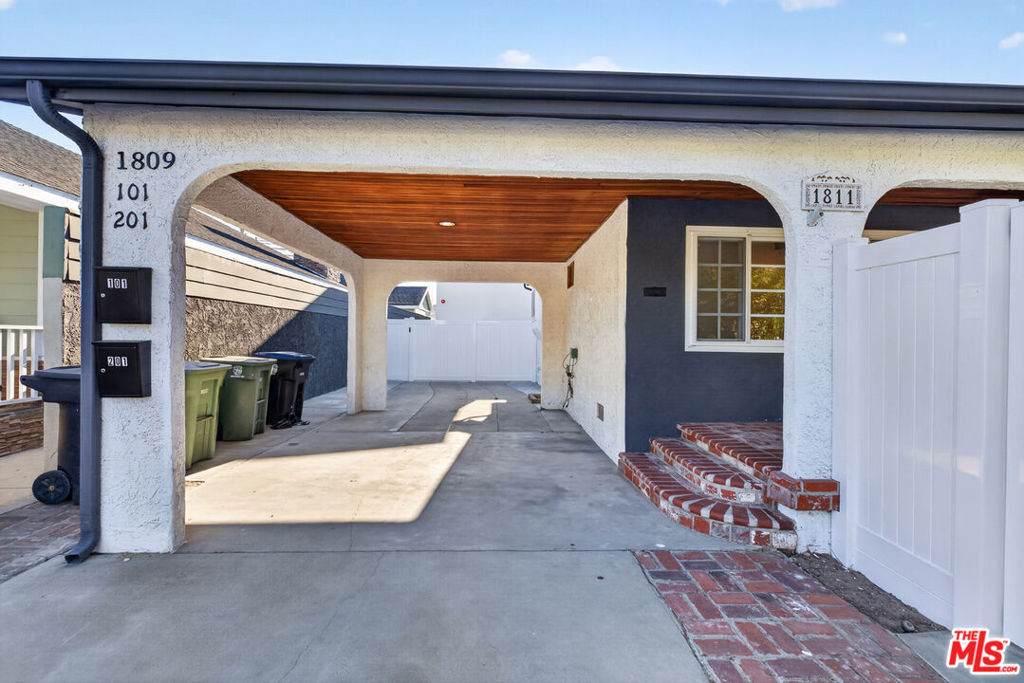 https://bt-photos.global.ssl.fastly.net/socal/orig_boomver_1_445247232-2.jpg