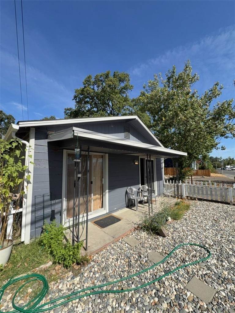 2435 Lakeshore - Photo 1