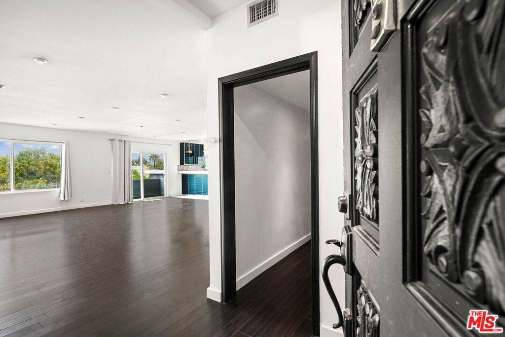 https://bt-photos.global.ssl.fastly.net/socal/orig_boomver_1_445274156-2.jpg