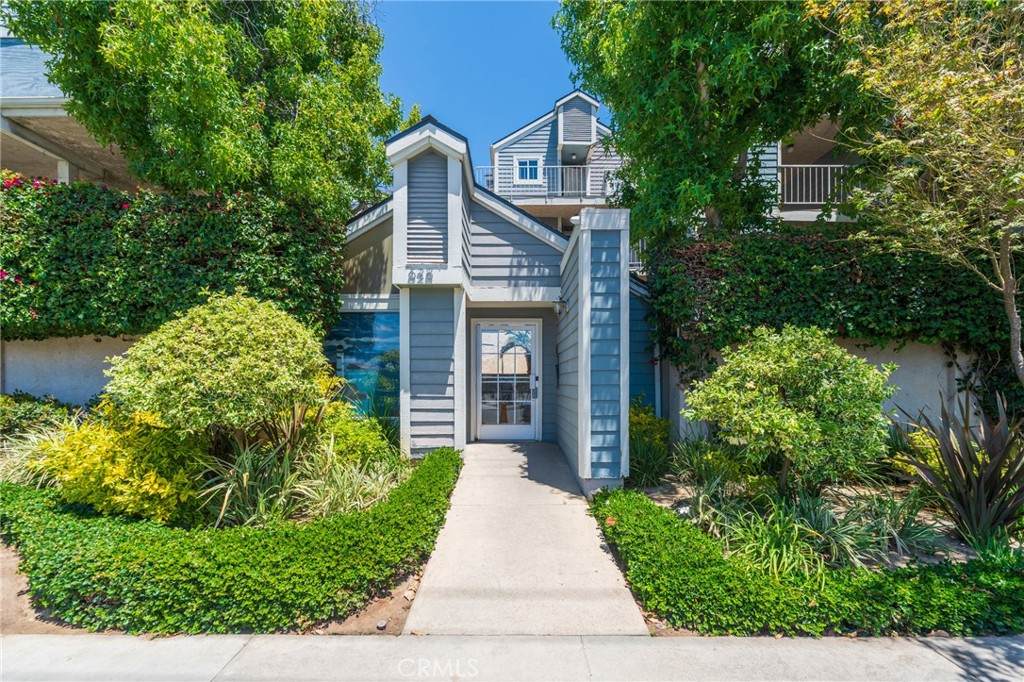 628 Daisy Avenue - Photo 1