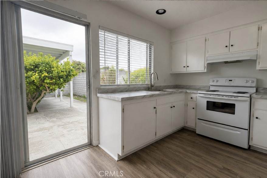 3875 Vista Campana - Photo 1