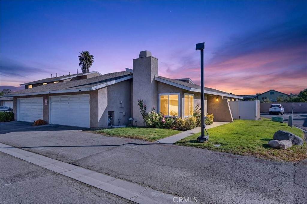 44535 La Paz Rd - Photo 1