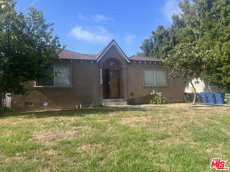 12612 Hatteras Street - Photo 1