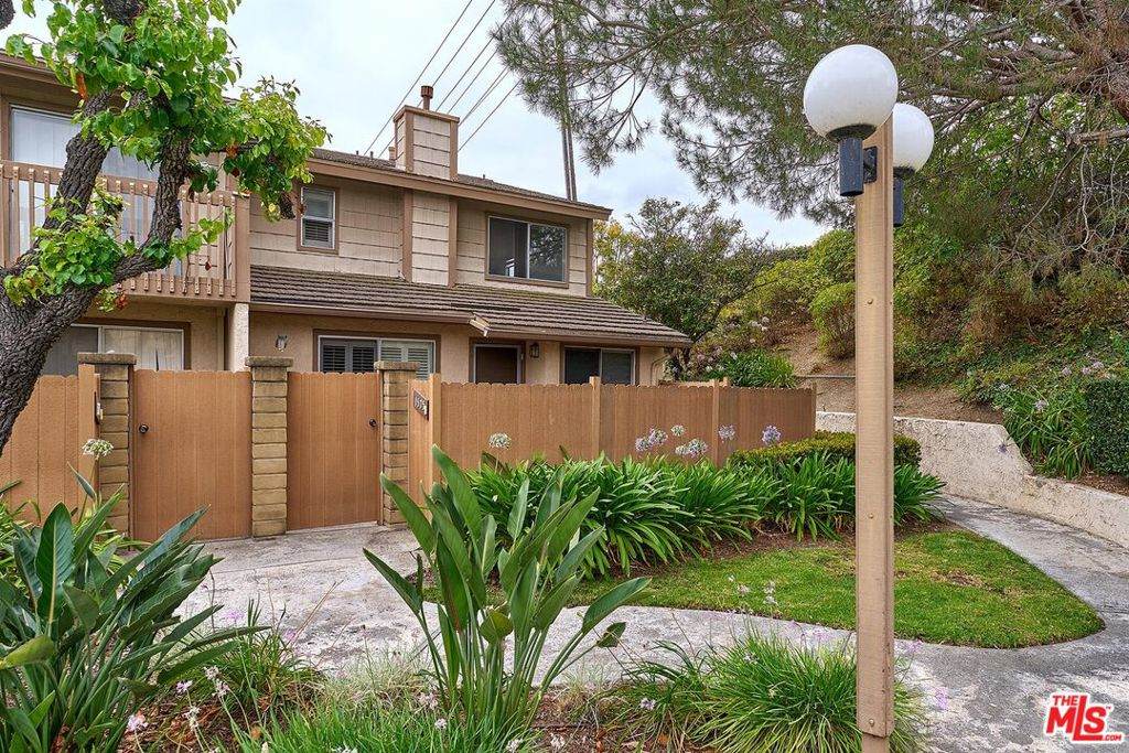1575 Avenida Selva - Photo 1