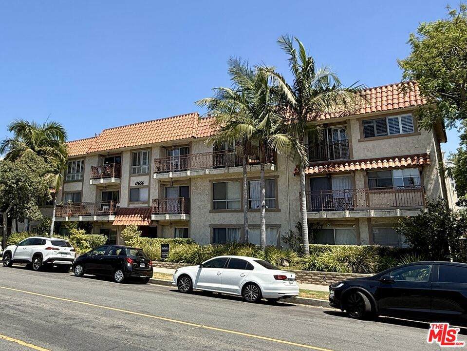 https://bt-photos.global.ssl.fastly.net/socal/orig_boomver_1_445360889-2.jpg
