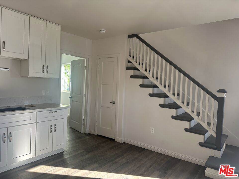 1613 Exposition Boulevard - Photo 1