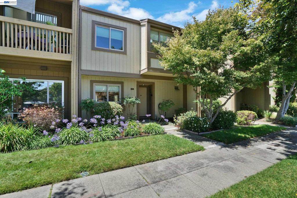1175 Island Dr - Photo 1