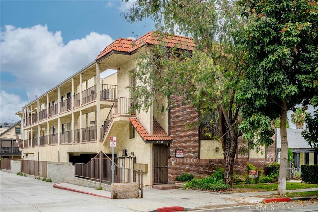 330 Pioneer Drive - Photo 1