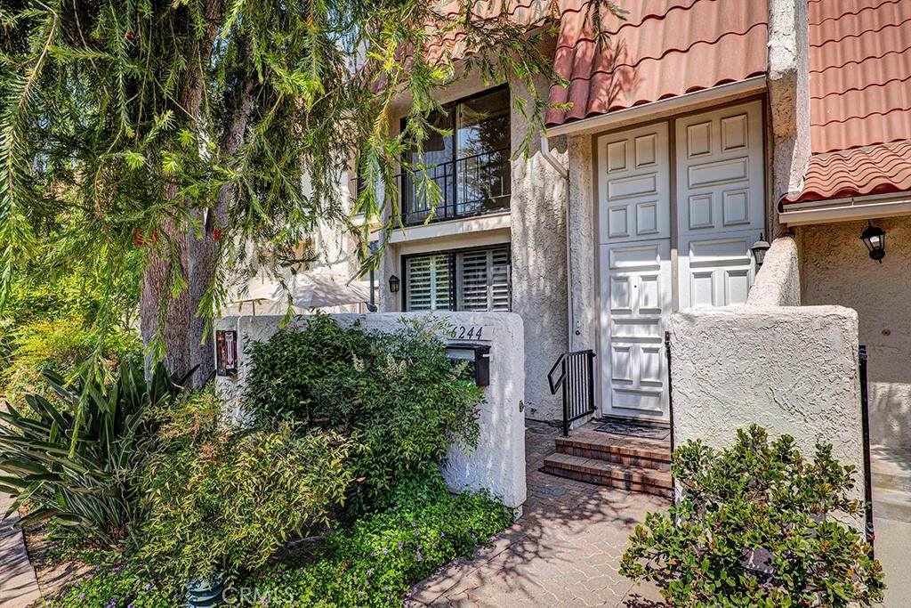 6244 Shoup Avenue - Photo 1