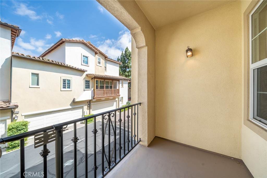 https://bt-photos.global.ssl.fastly.net/socal/orig_boomver_1_445396327-2.jpg