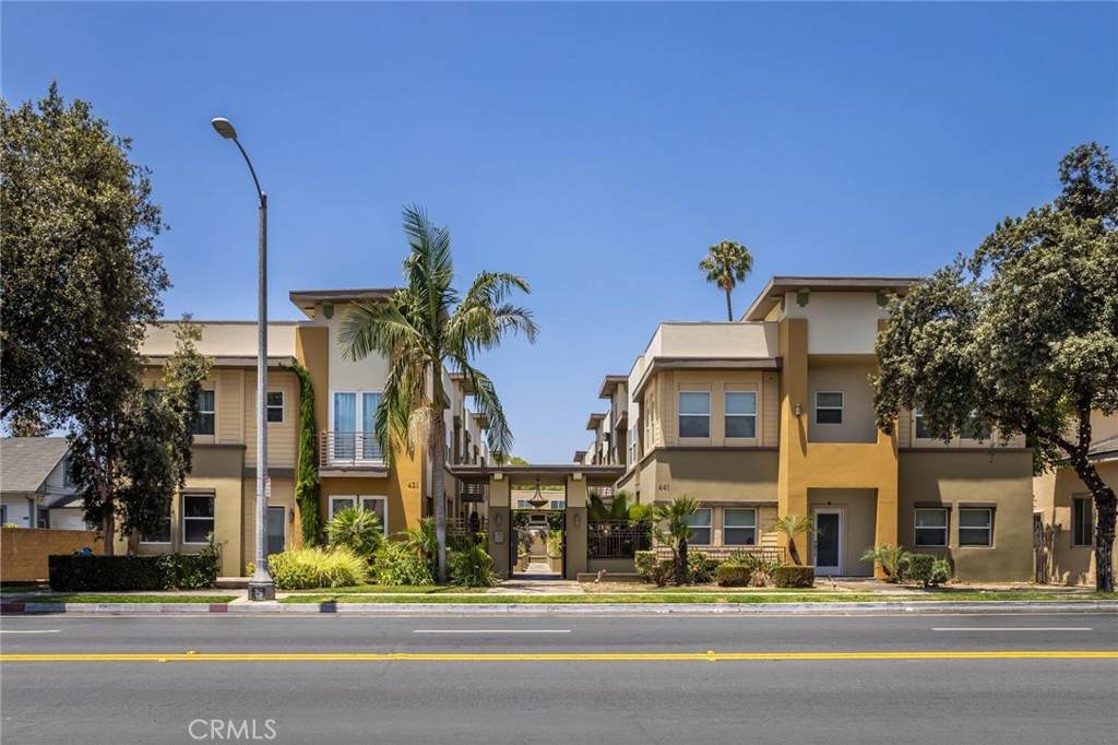 431 Los Robles Avenue - Photo 1