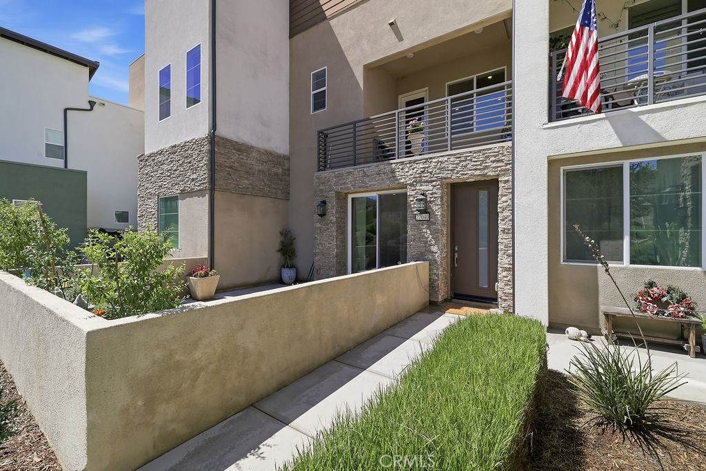 https://bt-photos.global.ssl.fastly.net/socal/orig_boomver_1_445443904-2.jpg