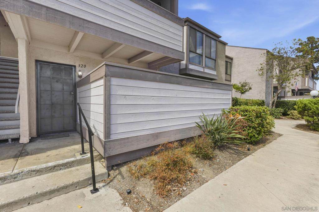 https://bt-photos.global.ssl.fastly.net/socal/orig_boomver_1_445444724-2.jpg