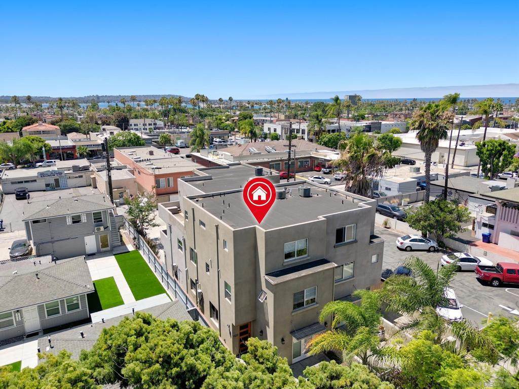 1323 Felspar St - Photo 1