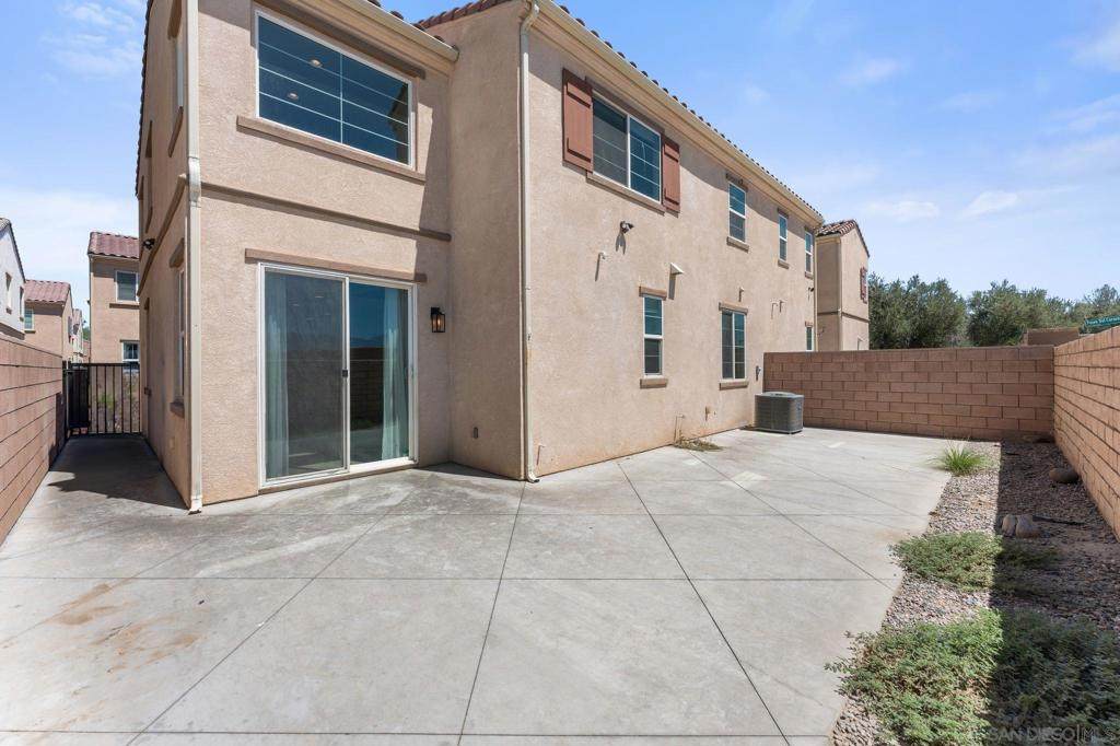 https://bt-photos.global.ssl.fastly.net/socal/orig_boomver_1_445568752-4.jpg
