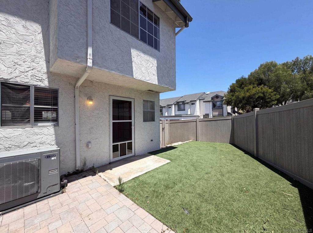 https://bt-photos.global.ssl.fastly.net/socal/orig_boomver_1_445573252-3.jpg