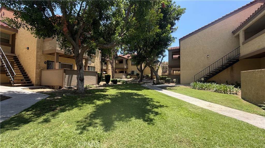 https://bt-photos.global.ssl.fastly.net/socal/orig_boomver_1_445587077-2.jpg