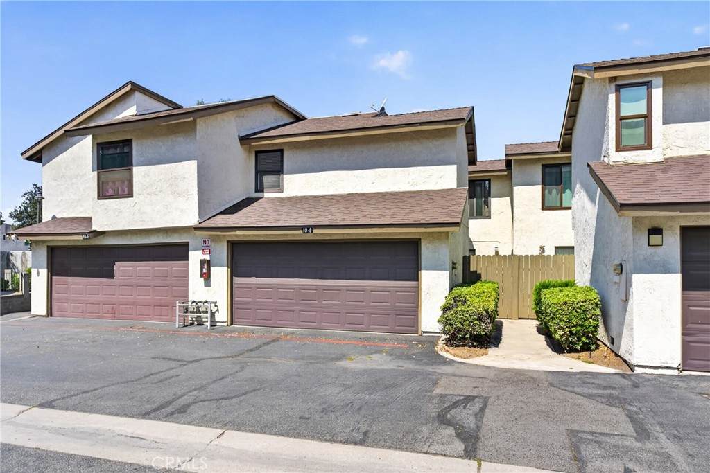 1974 Lynwood Drive - Photo 1