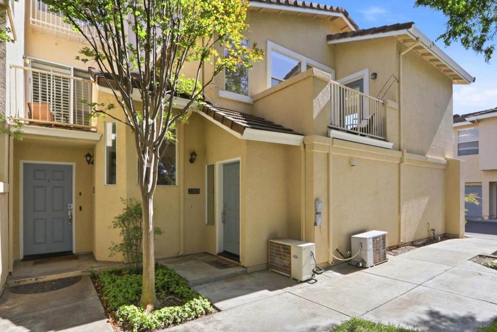 https://bt-photos.global.ssl.fastly.net/socal/orig_boomver_1_445596762-2.jpg