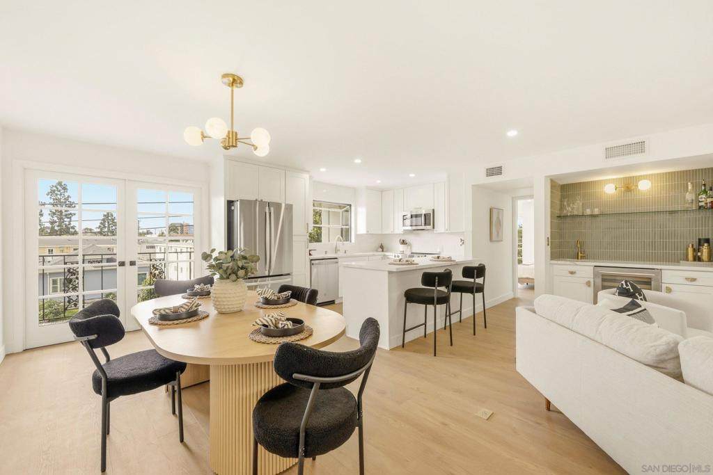 1263 Robinson - Photo 1