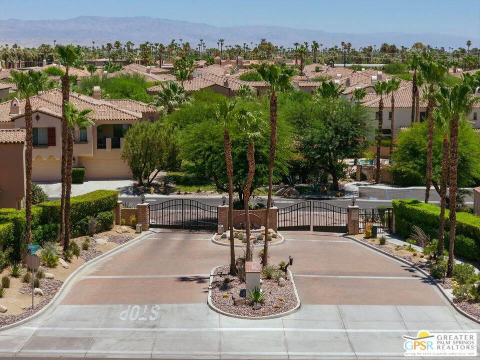 https://bt-photos.global.ssl.fastly.net/socal/orig_boomver_1_445614483-3.jpg