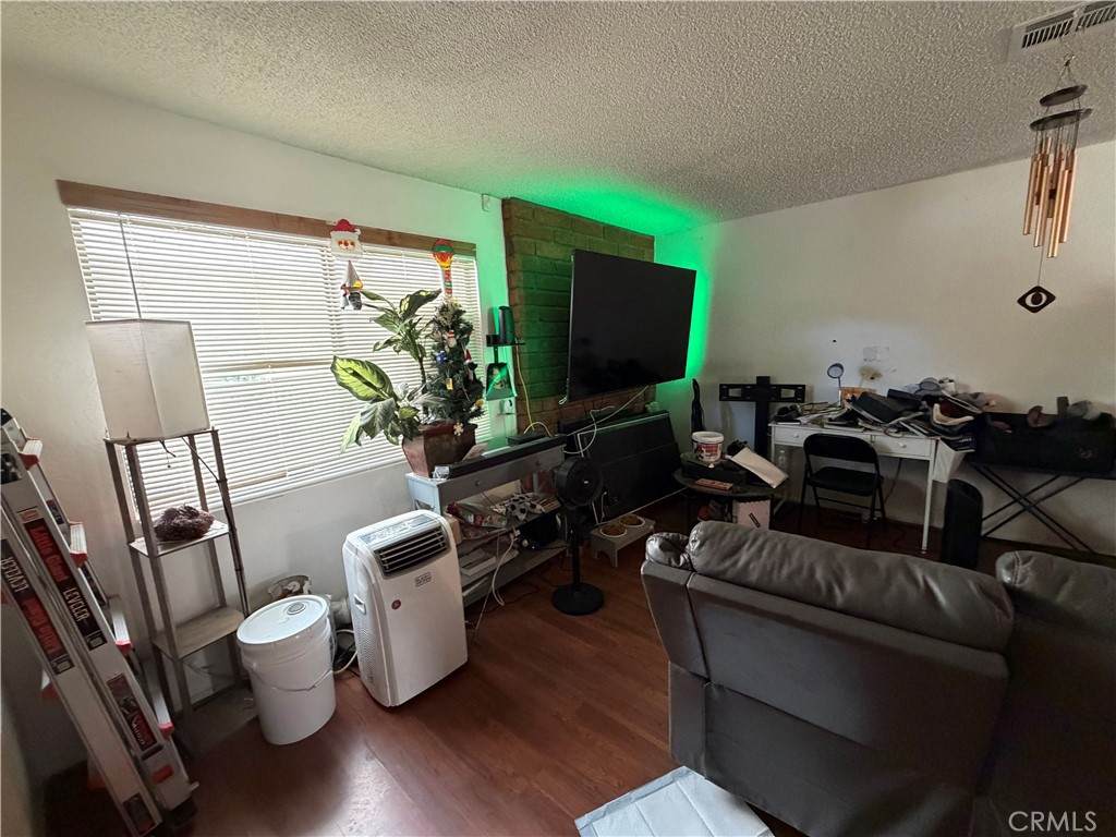 https://bt-photos.global.ssl.fastly.net/socal/orig_boomver_1_445632800-2.jpg