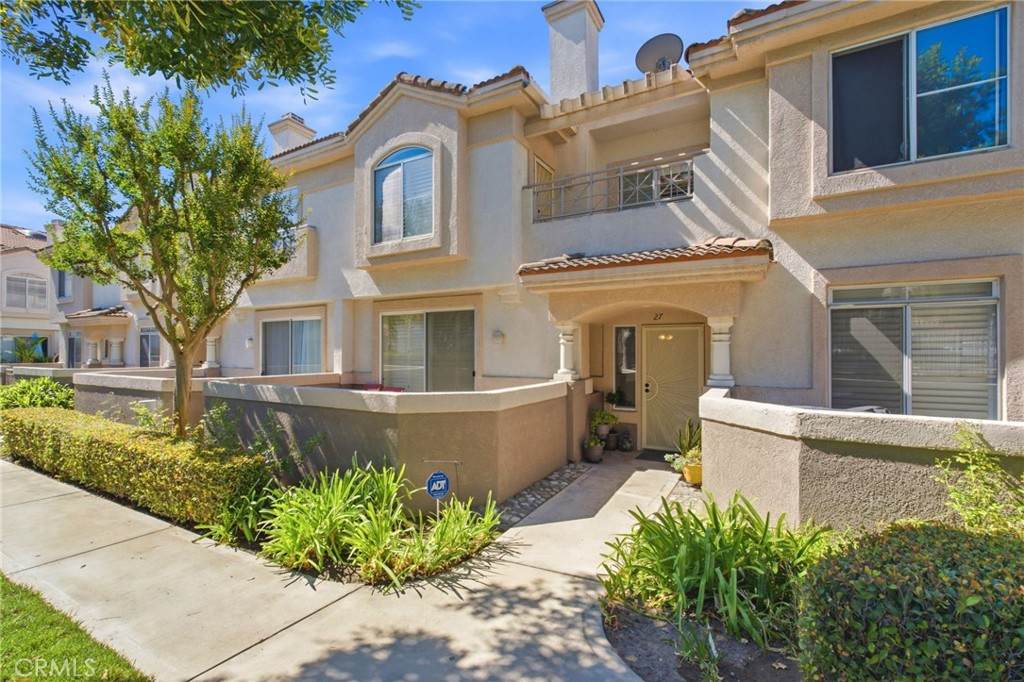 956 Turner - Photo 1