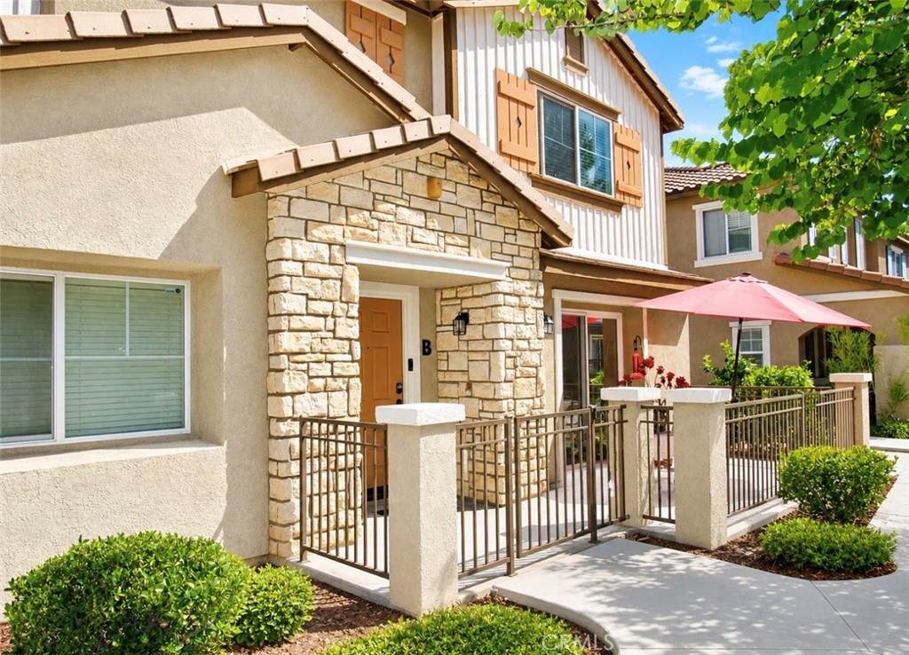 25890 Iris Ave - Photo 1