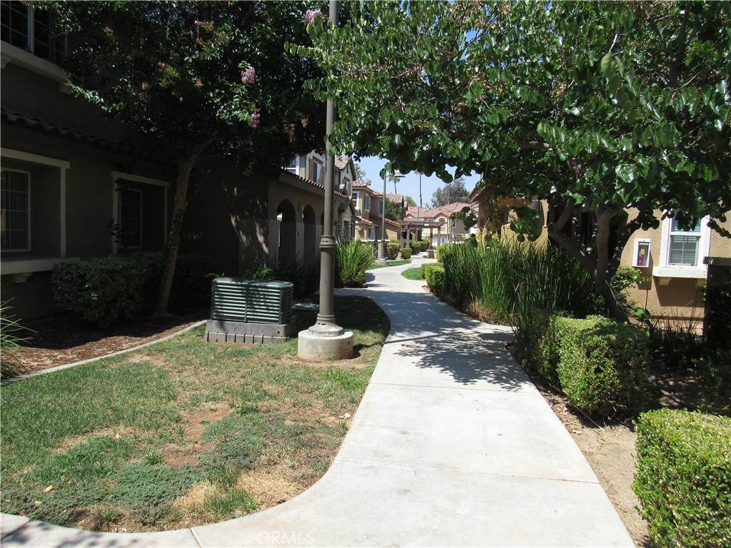 https://bt-photos.global.ssl.fastly.net/socal/orig_boomver_1_445701583-2.jpg
