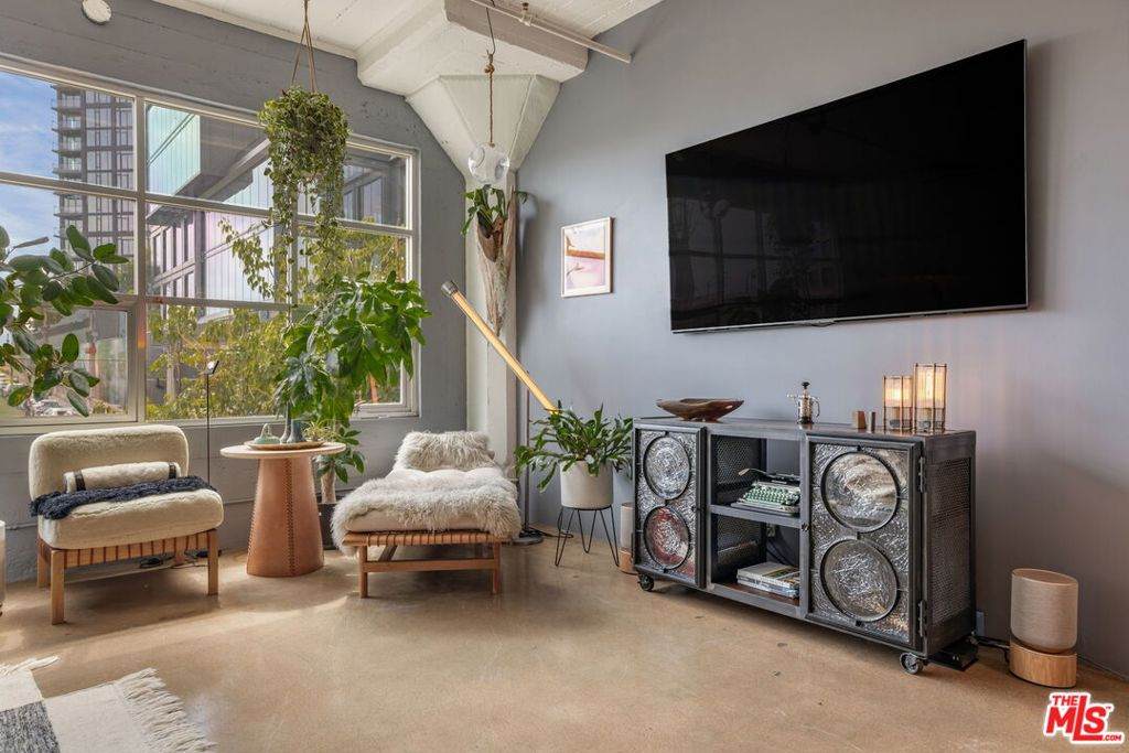 https://bt-photos.global.ssl.fastly.net/socal/orig_boomver_1_445703257-2.jpg