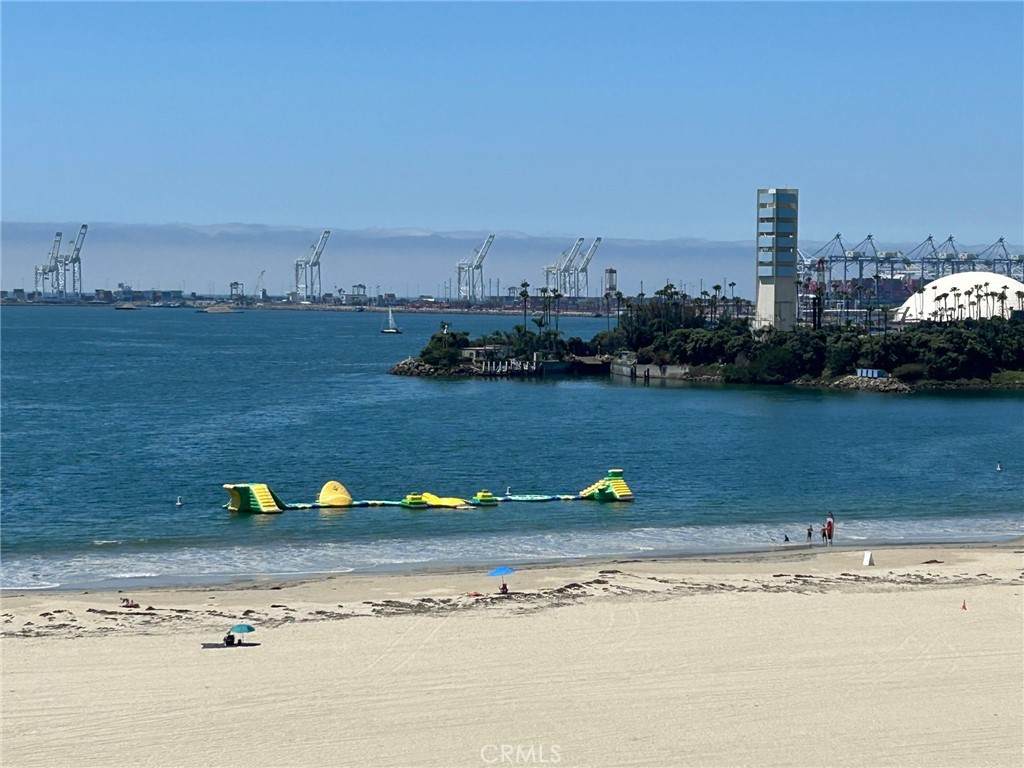 https://bt-photos.global.ssl.fastly.net/socal/orig_boomver_1_445710905-2.jpg