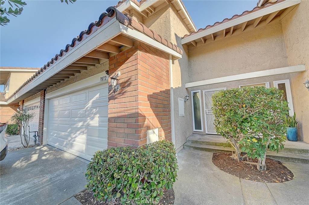 7872 Seabreeze Drive - Photo 1