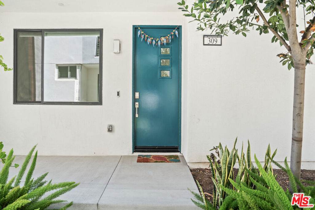 https://bt-photos.global.ssl.fastly.net/socal/orig_boomver_1_445729677-2.jpg
