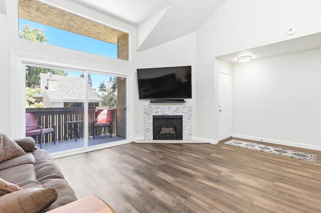 1485 De Rose Way - Photo 1