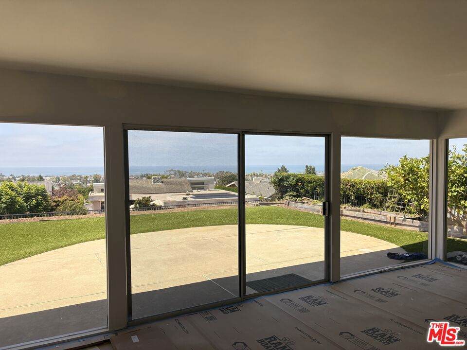 https://bt-photos.global.ssl.fastly.net/socal/orig_boomver_1_445744425-2.jpg