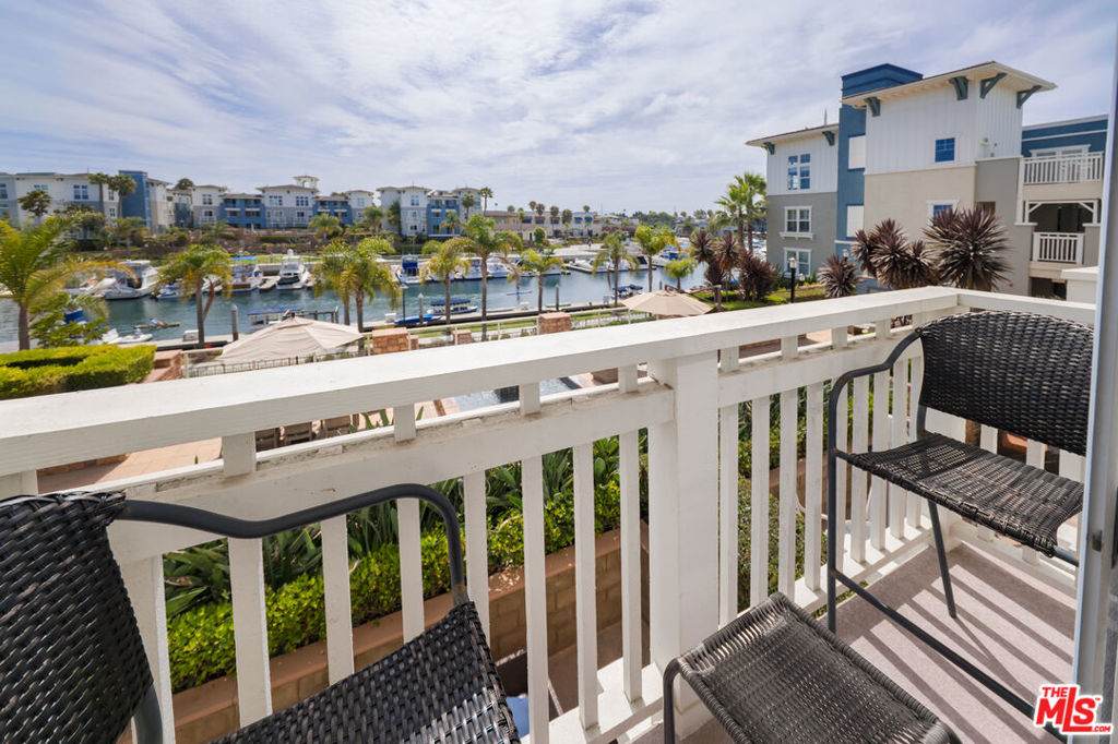 1542 Seabridge Lane - Photo 1