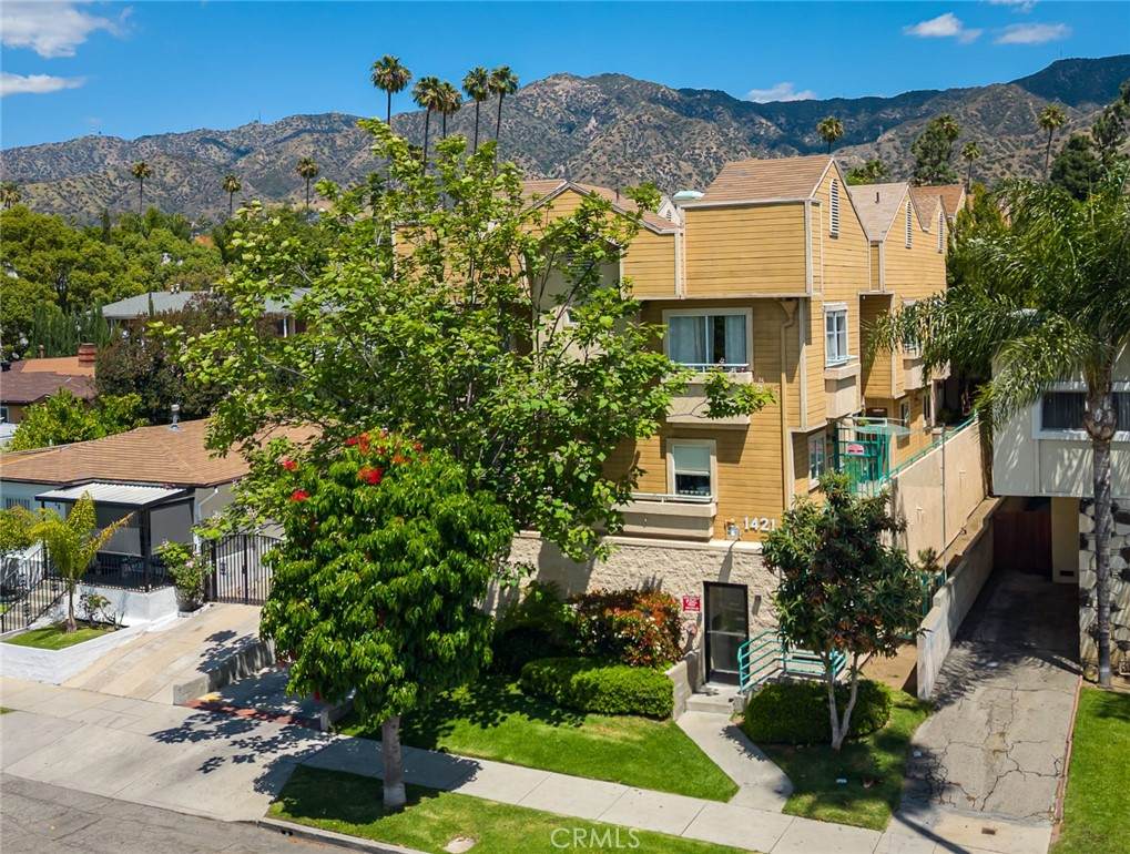 1421 5th Street - Photo 1