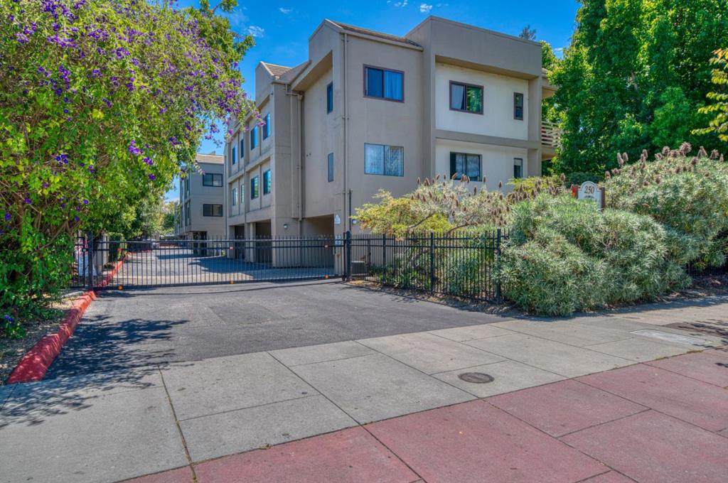 250 River Street - Photo 1