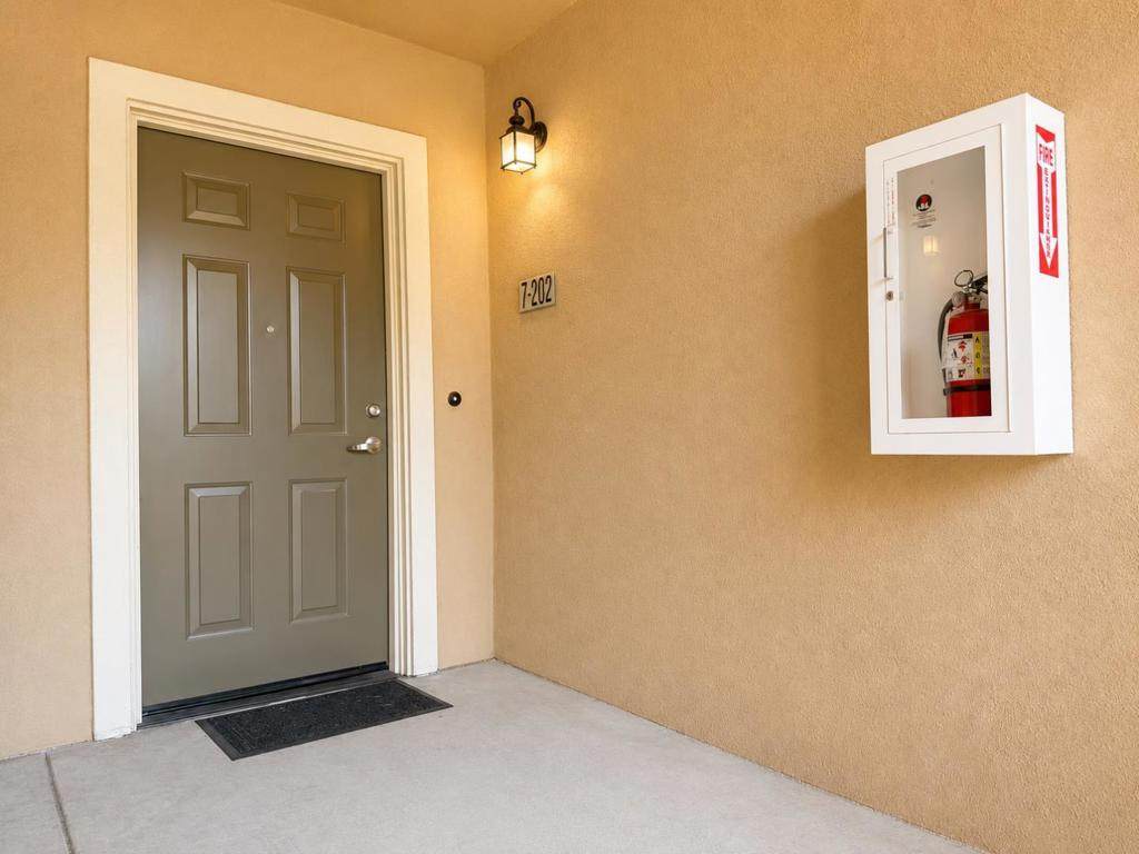 https://bt-photos.global.ssl.fastly.net/socal/orig_boomver_1_445799247-2.jpg