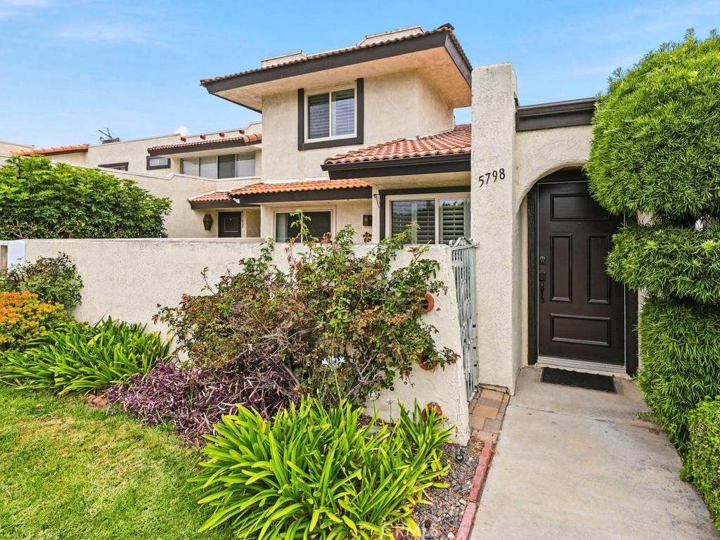 5798 La Jolla Way - Photo 1