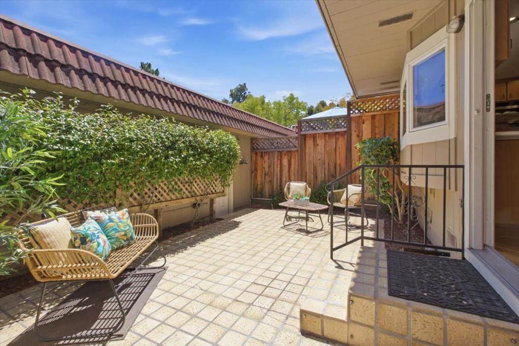 https://bt-photos.global.ssl.fastly.net/socal/orig_boomver_1_445841882-2.jpg