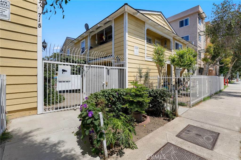 https://bt-photos.global.ssl.fastly.net/socal/orig_boomver_1_445846167-2.jpg