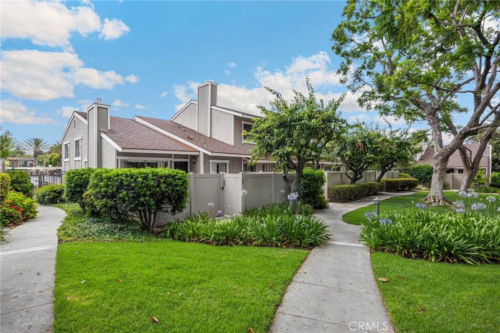 3160 57 Palm Drive - Photo 1