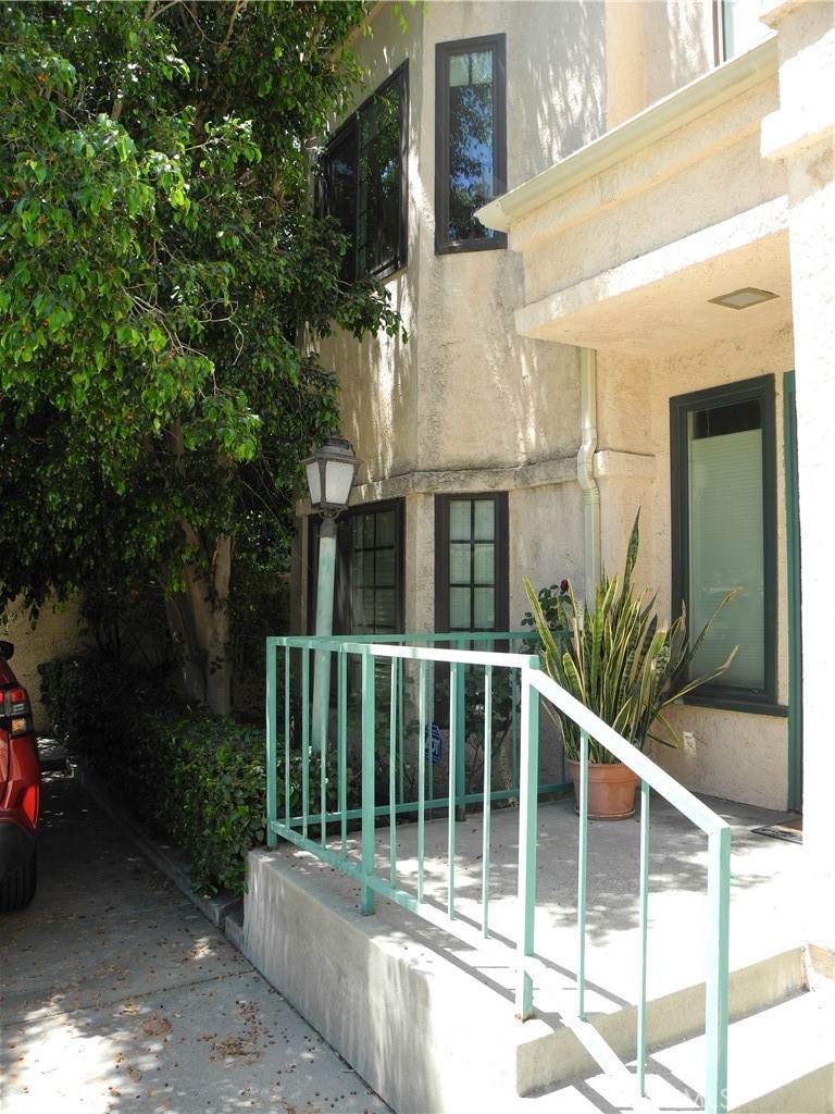 10221 De Soto Avenue - Photo 1