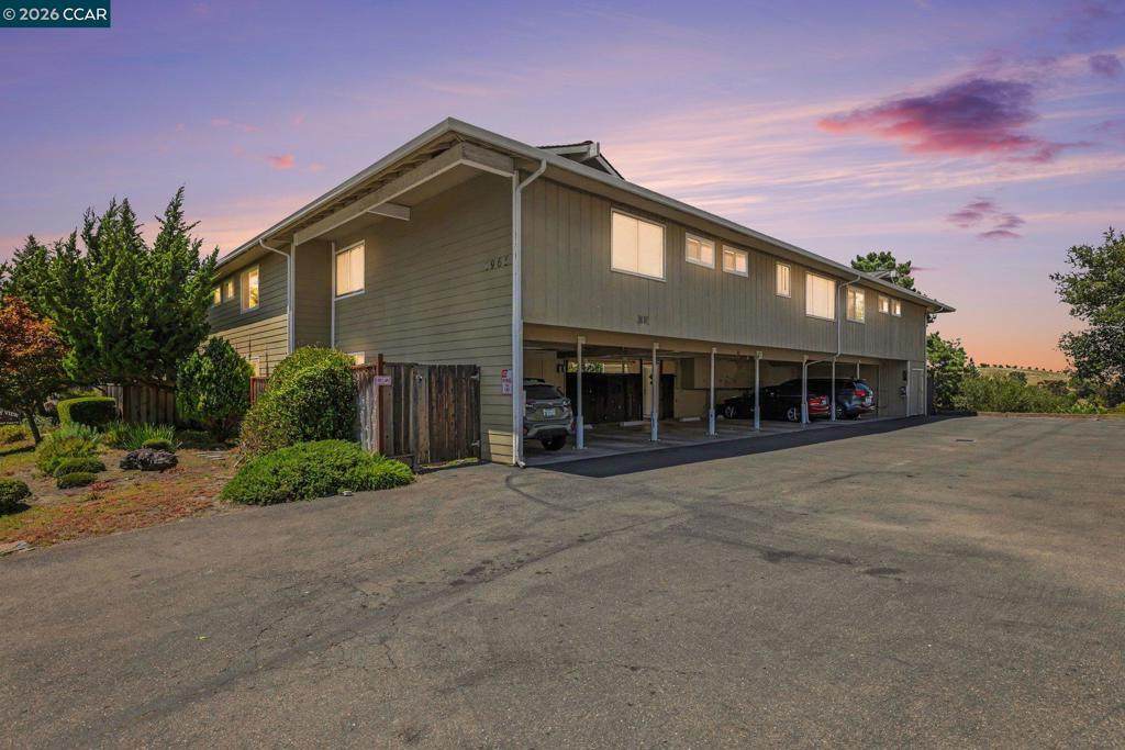 1965 Ascot Dr - Photo 1