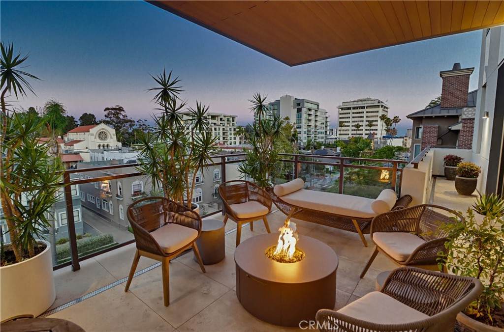2750 4th Ave - Photo 1