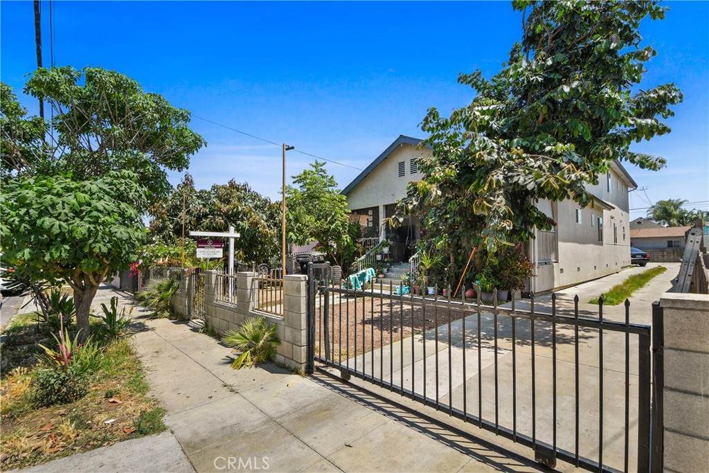 232 47th - Photo 1